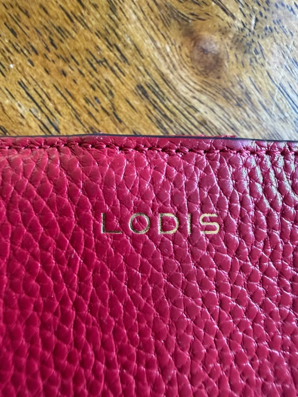 Lodis this compact